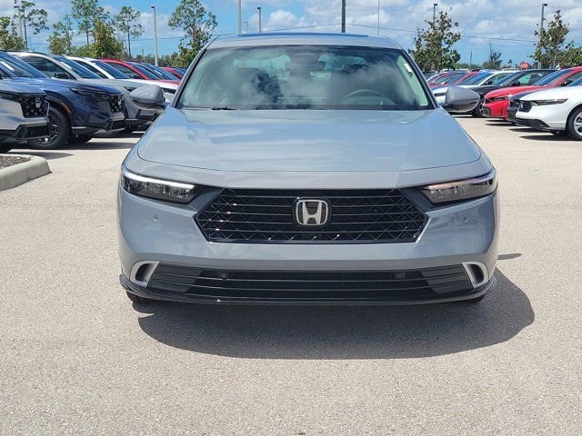 New 2026 Urban Gray Pearl Honda Touring image 2