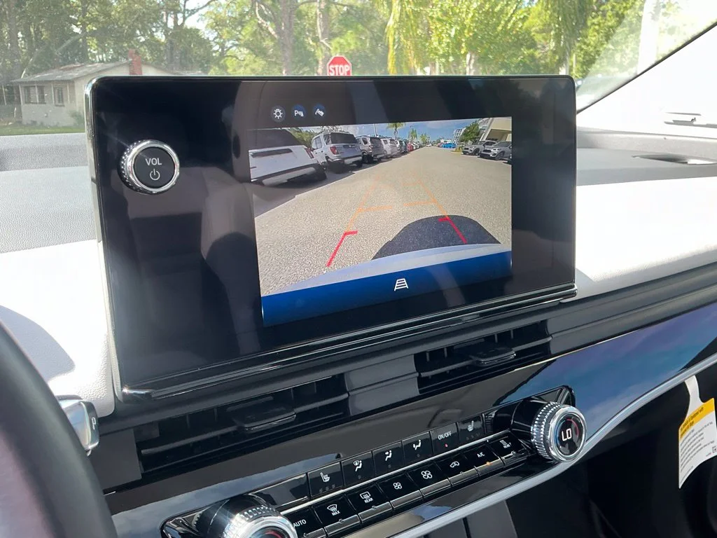 Used 2025  Honda Touring image 32