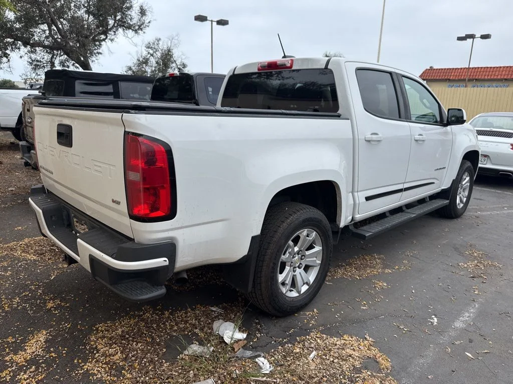 Used 2021 White Chevrolet LT image 4
