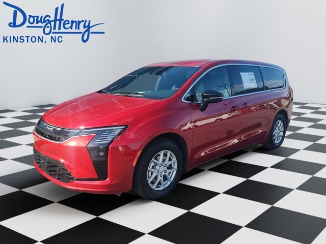 2027 Chrysler Pacifica Select's photo