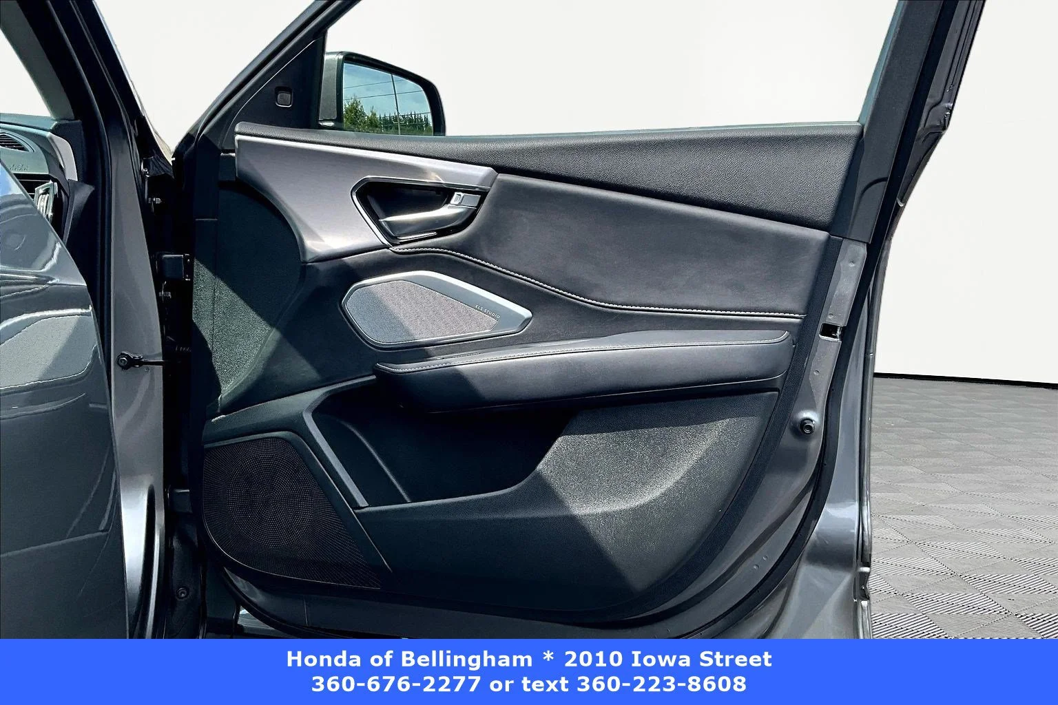 Used 2023 Gray Acura w/Technology Package image 24