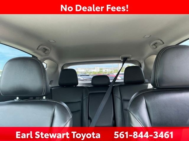 Used 2023 Red Nissan SL image 15