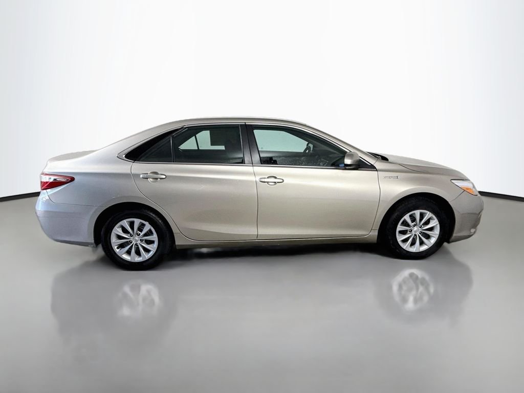 Used 2015 Creme Brulee Mica Toyota LE image 14