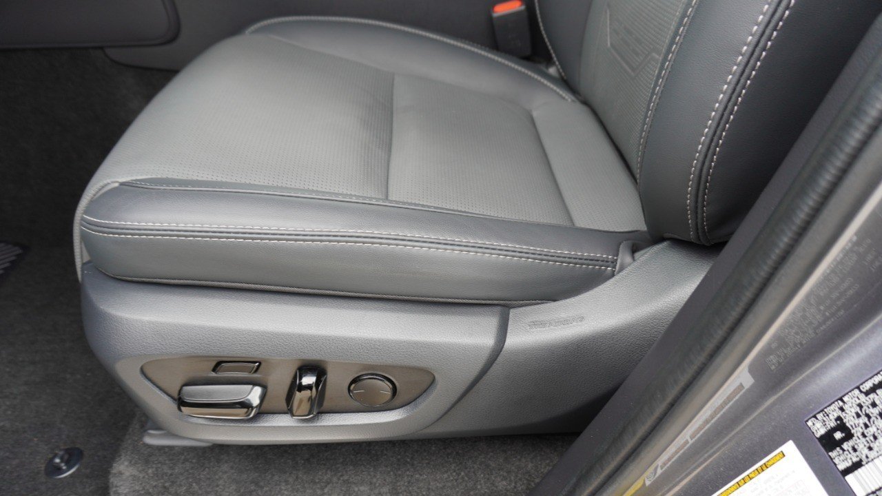 Used 2024 Gray Lexus GX 550 Luxury image 26