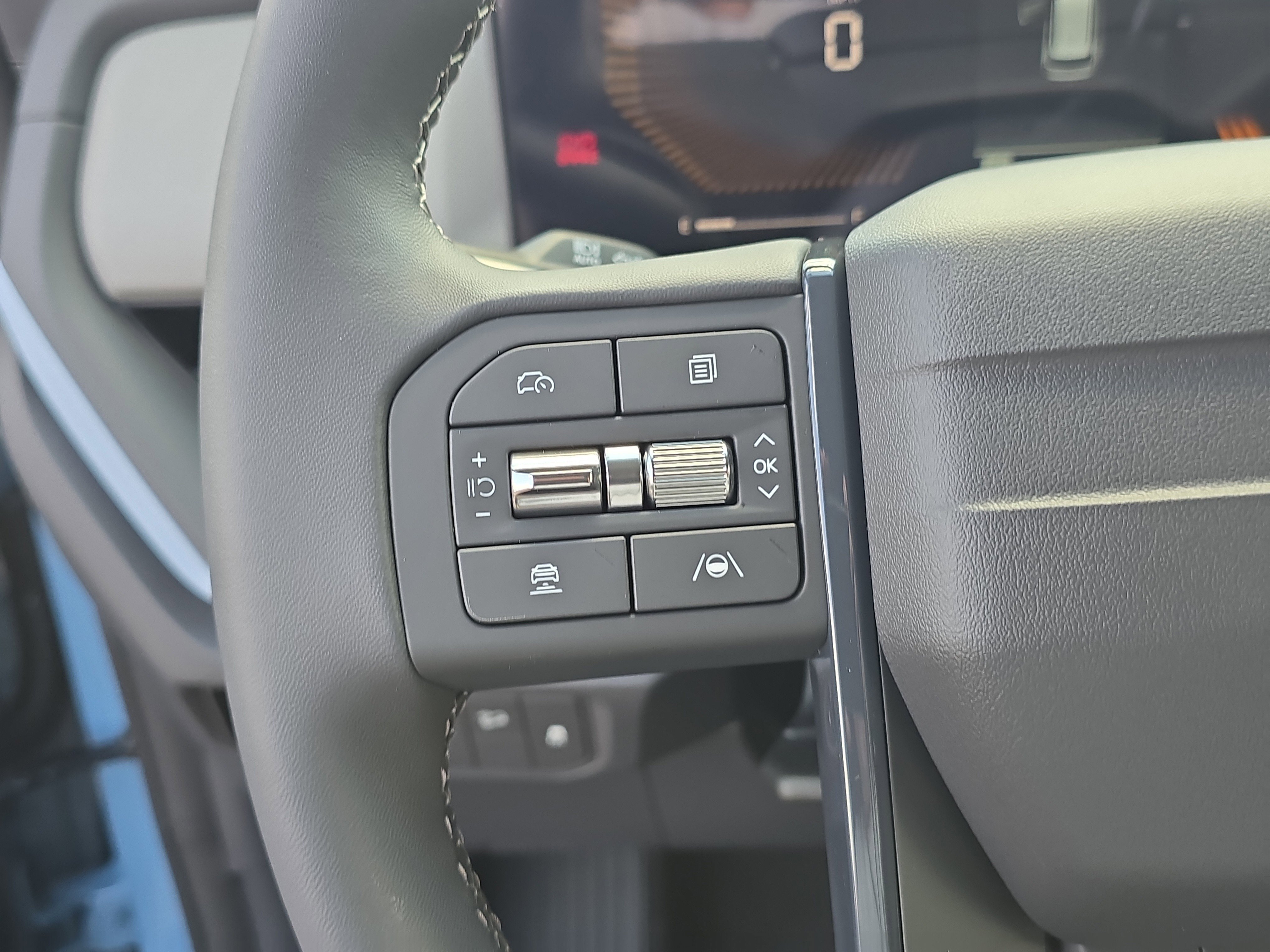 New 2027 Frost Blue / Black Roof Kia S image 30
