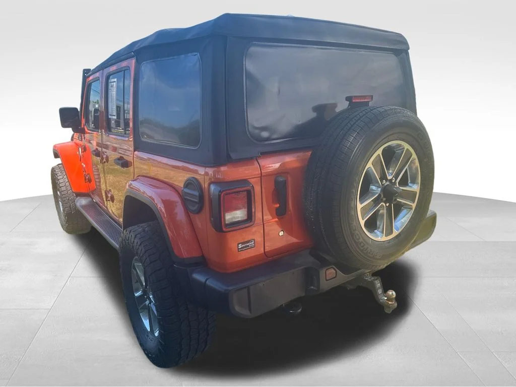 Used 2018 Orange Jeep Unlimited Sahara image 18