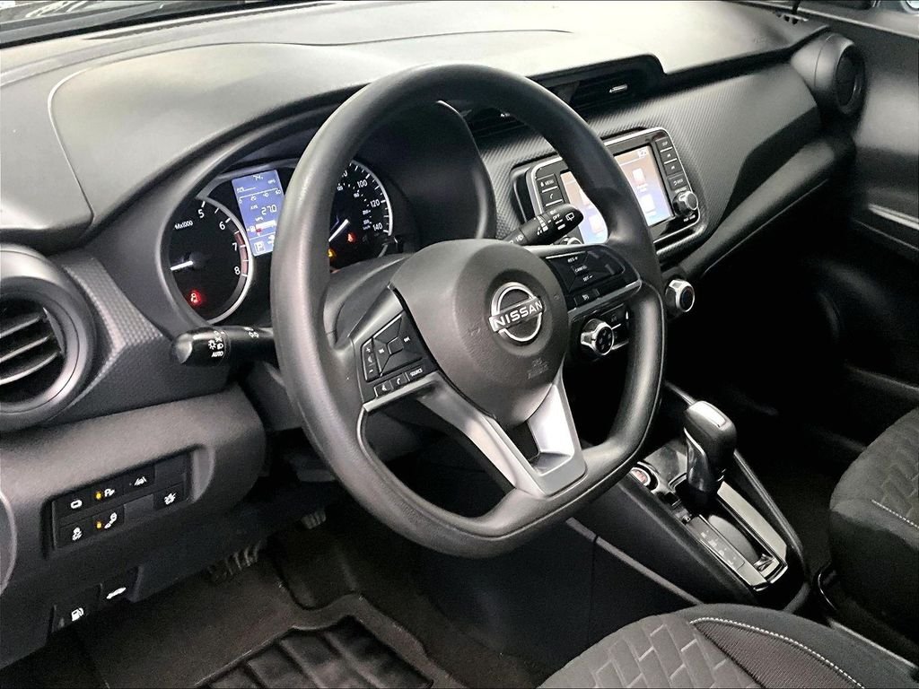 Used 2022 Super Black Nissan S image 8