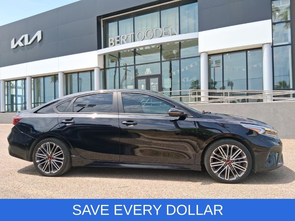 Used 2022 Black Kia GT image 3