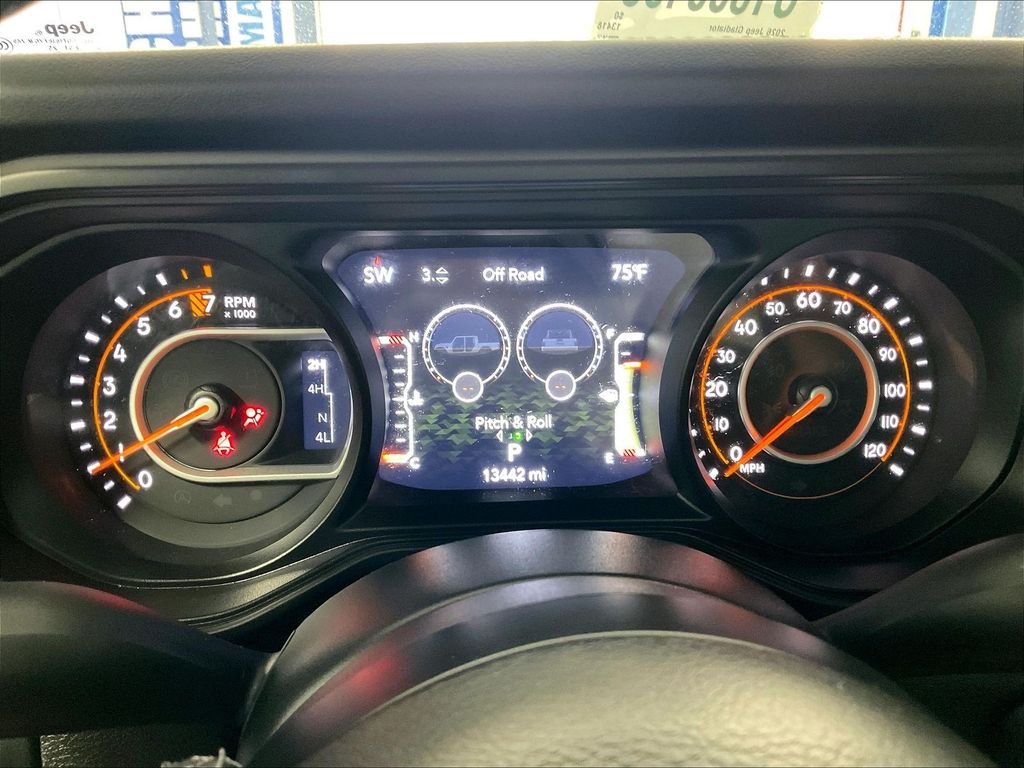 Used 2026 White Jeep Rubicon image 24