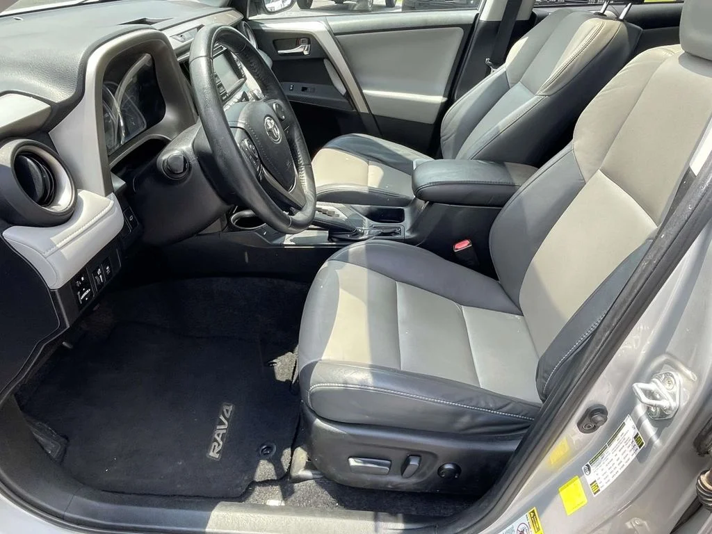 Used 2015 Classic Silver Metallic Toyota Limited image 12