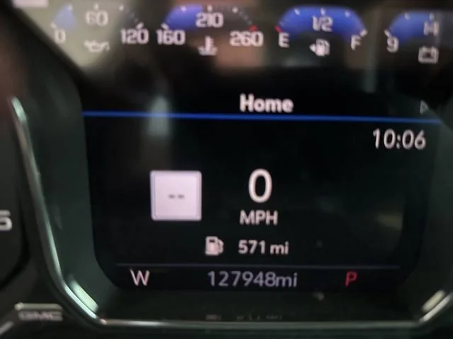Used 2022 Quicksilver Metallic GMC Denali image 4