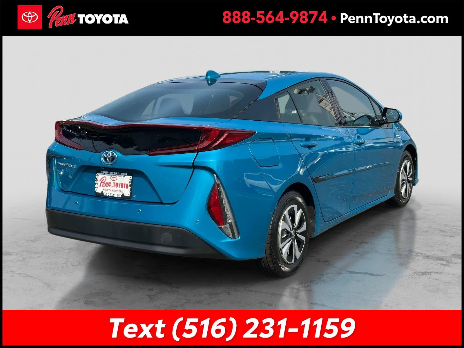 Used 2017 BLUE MAGNETISM Toyota  image 4
