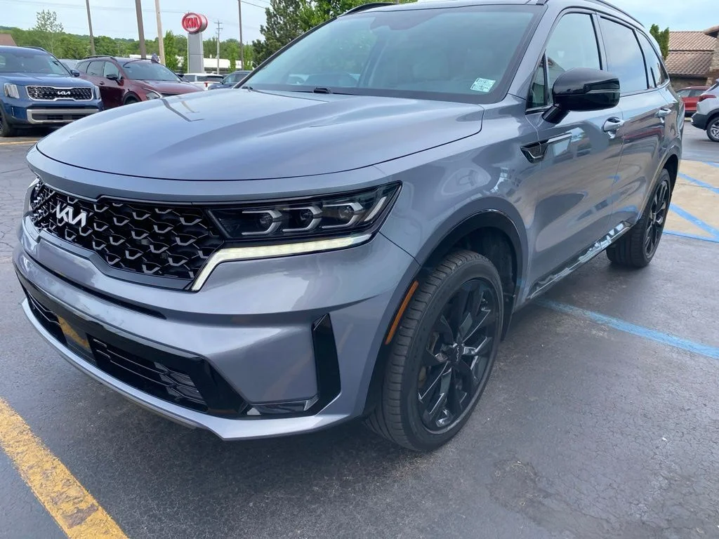 Used 2023 Silver Kia SX image 6