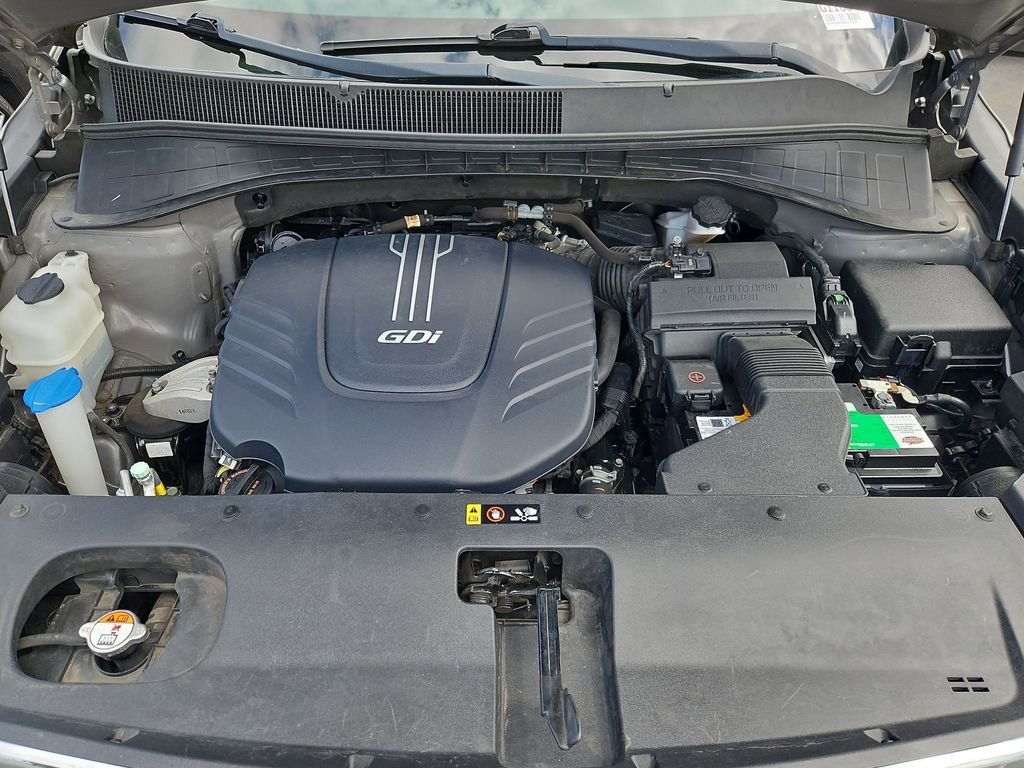 Used 2017 Titanium Silver Kia LX image 31