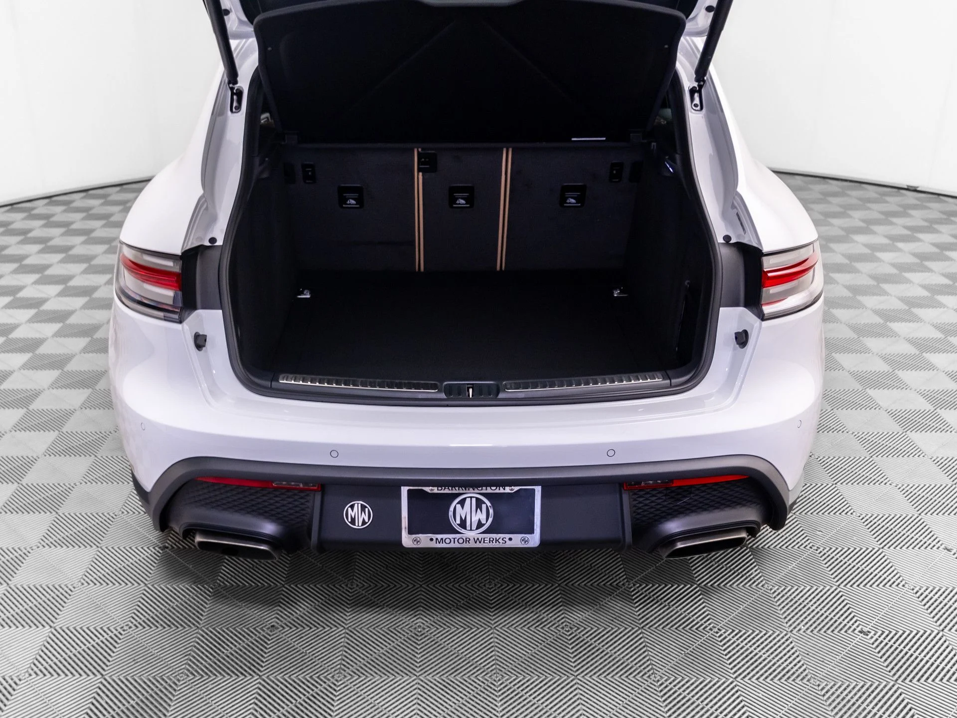New 2026 White Porsche  image 27