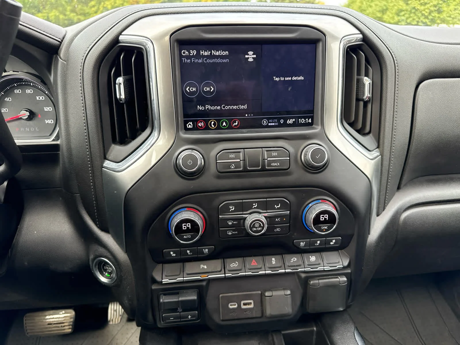 Used 2022 Black Chevrolet LTZ image 10