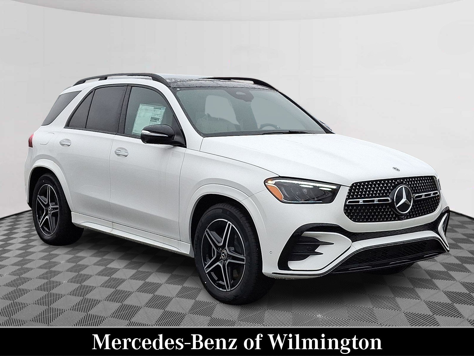 New 2026 Polar White Mercedes-Benz GLE 350 image 1