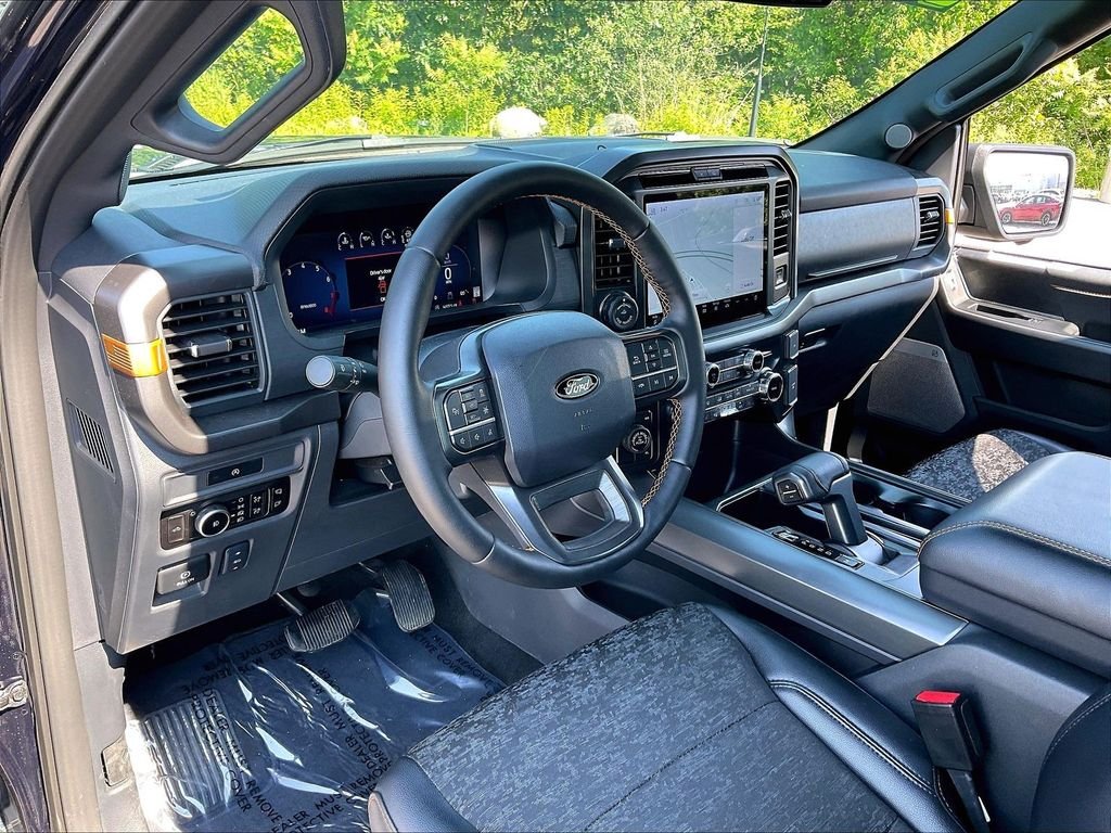 Used 2025 Antimatter Blue Metallic Ford Tremor image 8