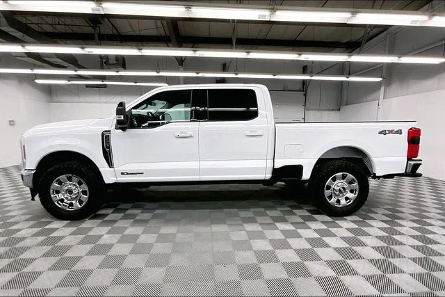 2024 Ford F-250 Super Duty Lariat - Photo 13
