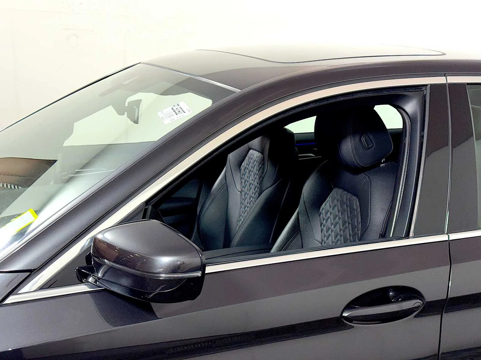 2023 BMW 5 Series 530i - Photo 29