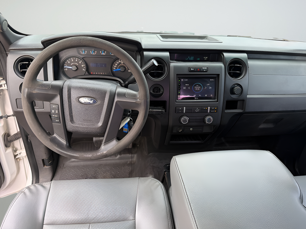 Used 2013 White Ford XL image 21