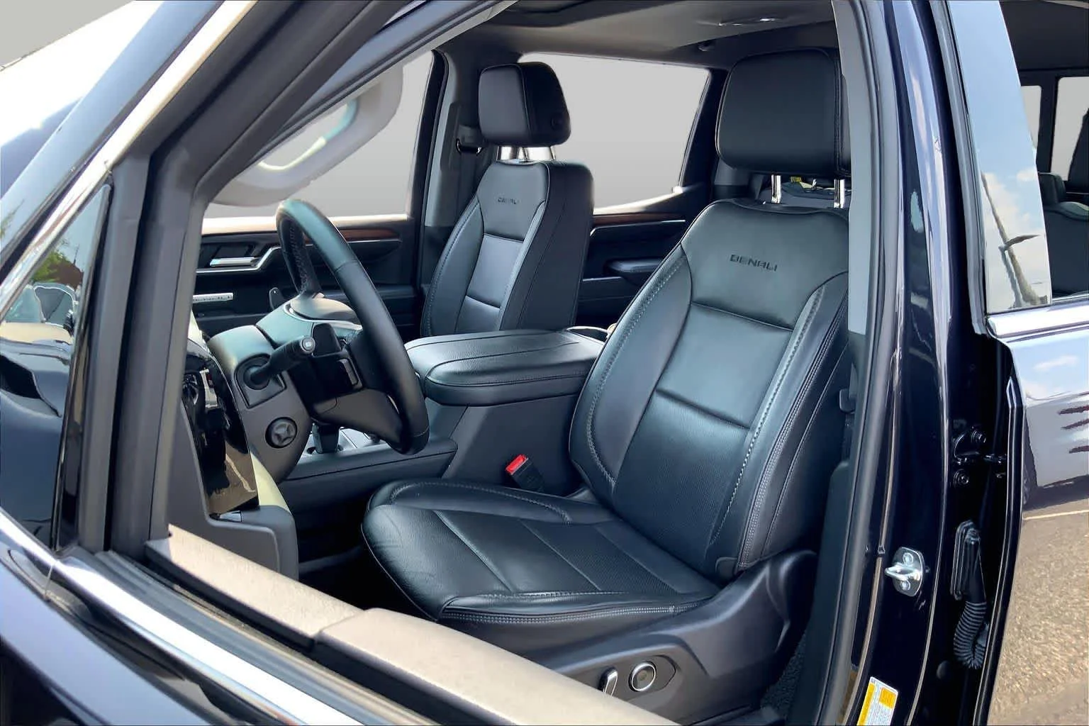 Used 2024 Titanium Rush Metallic GMC Denali image 7