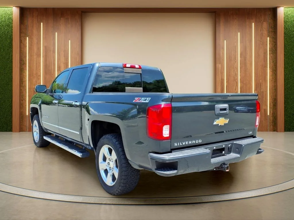 Used 2017 Gray Chevrolet LTZ image 28
