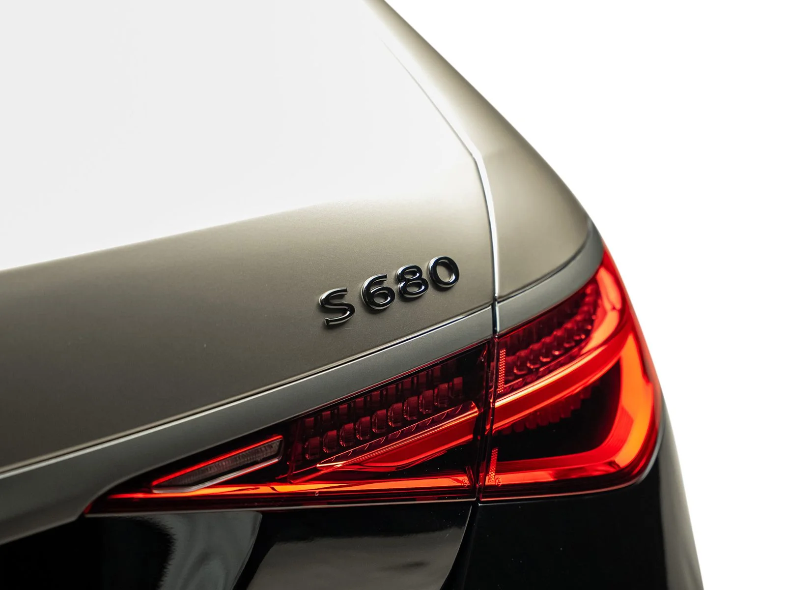 Used 2023  Mercedes-Benz Maybach S 680 image 16