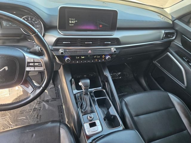Used 2022 White Kia LX image 17