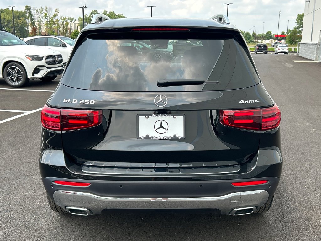New 2026 Night Black Mercedes-Benz GLB 250 image 6