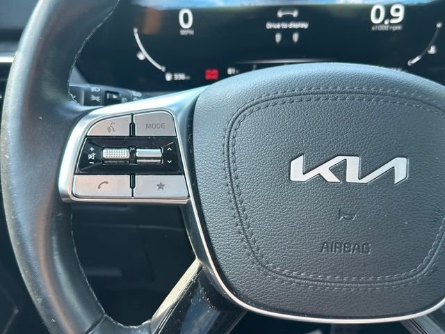 Used 2024 Silver Kia SX-Prestige image 21