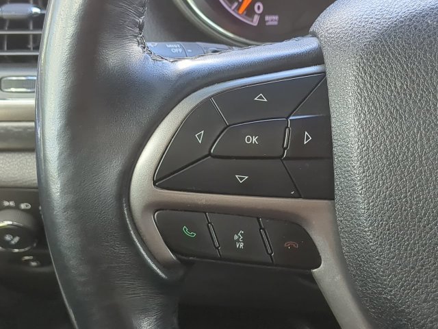 Used 2018 White Jeep Laredo image 26