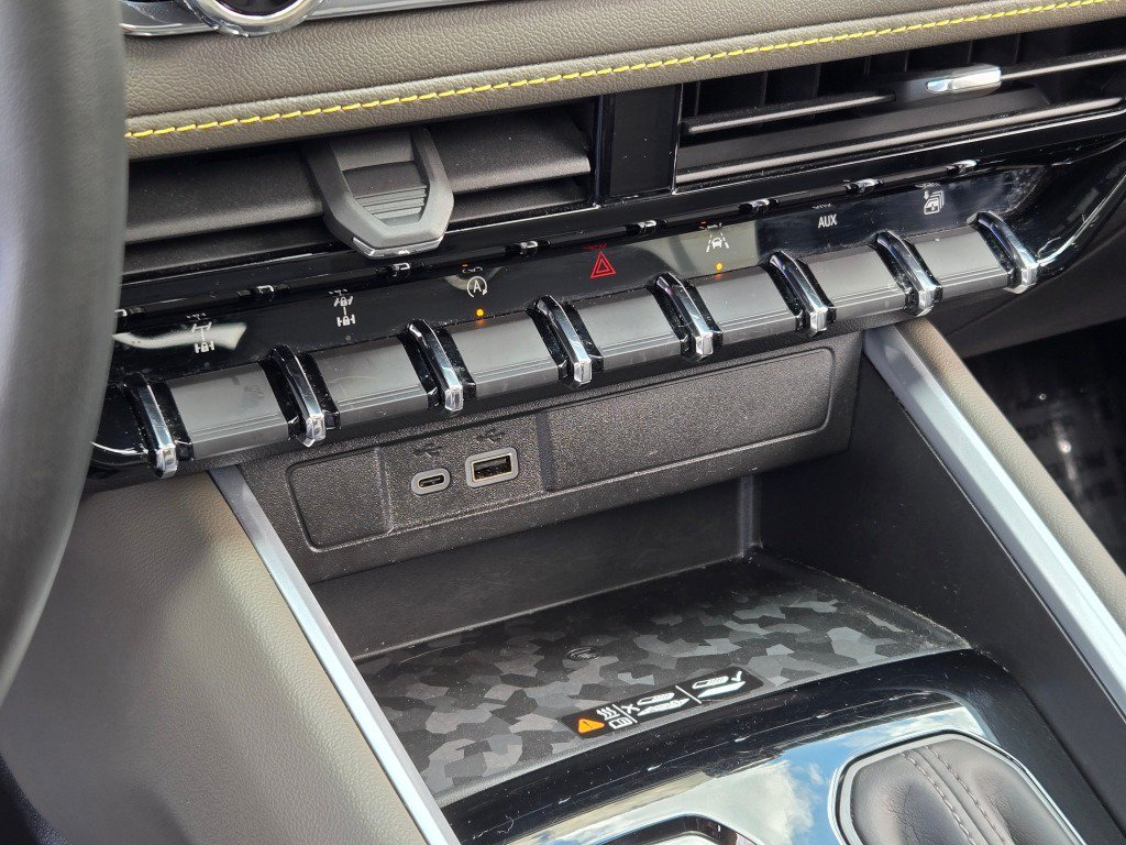 2023 Chevrolet Colorado ZR2 - Photo 30