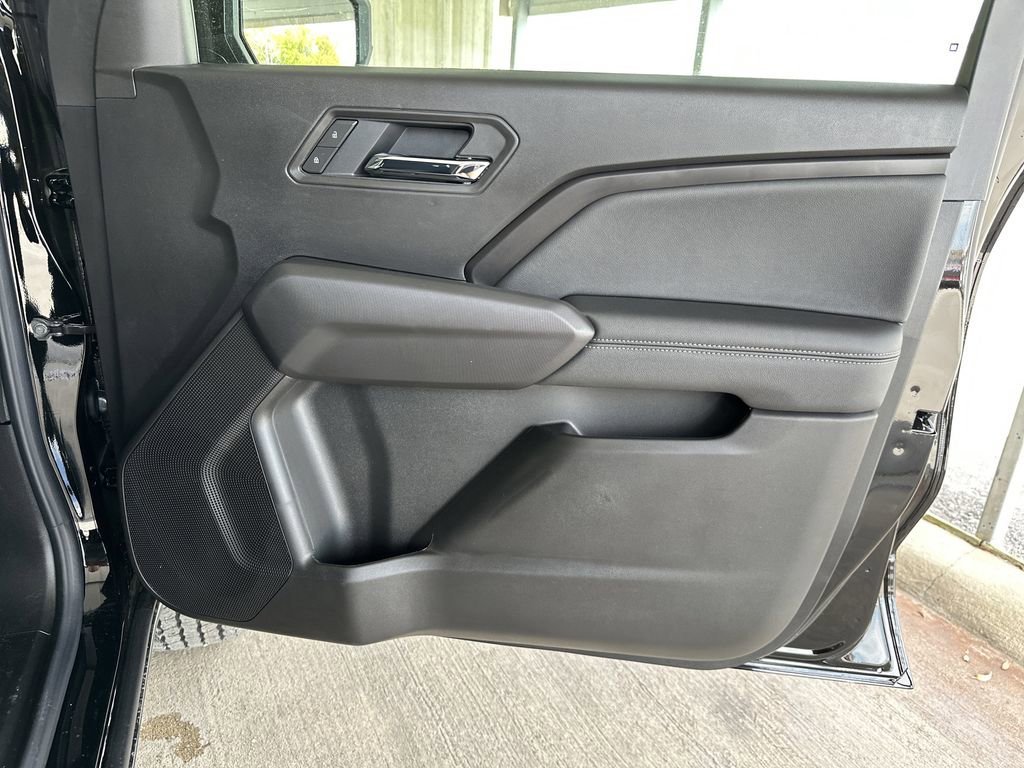 New 2026 Onyx Black GMC Elevation image 33