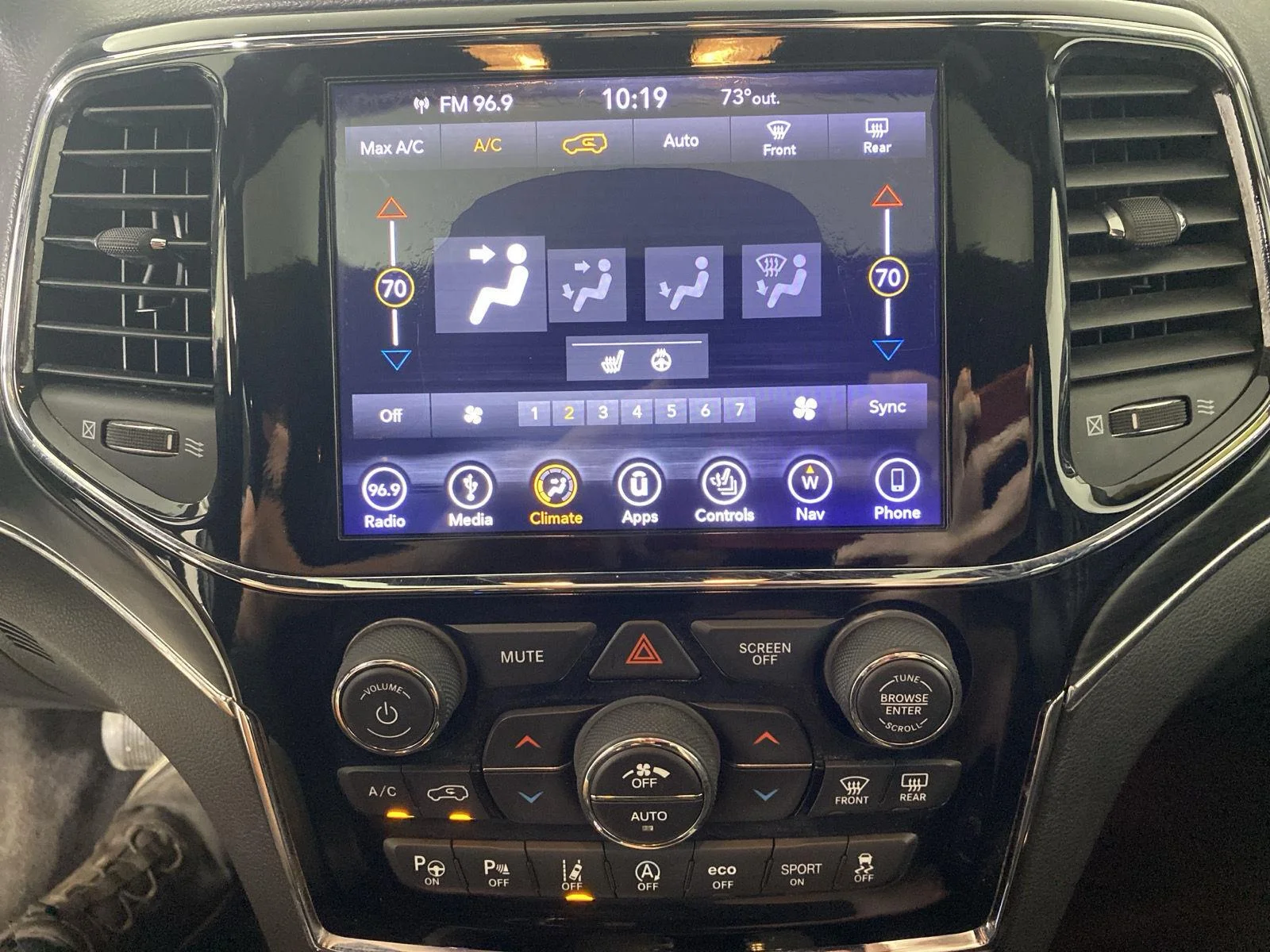 Used 2019 Velvet Red Pearlcoat Jeep Limited image 23