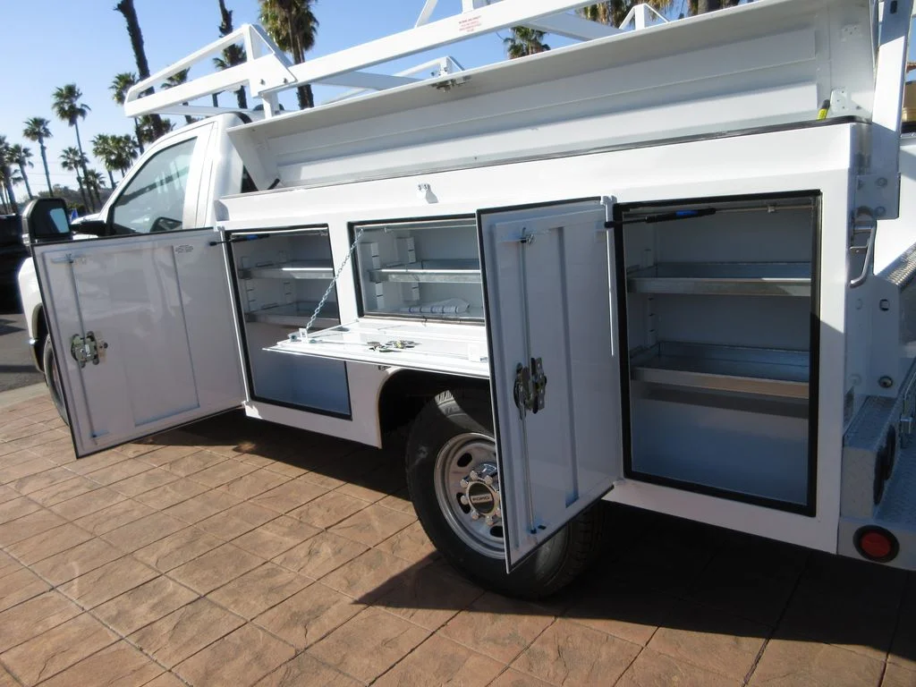 New 2026 Oxford White Ford XL image 9