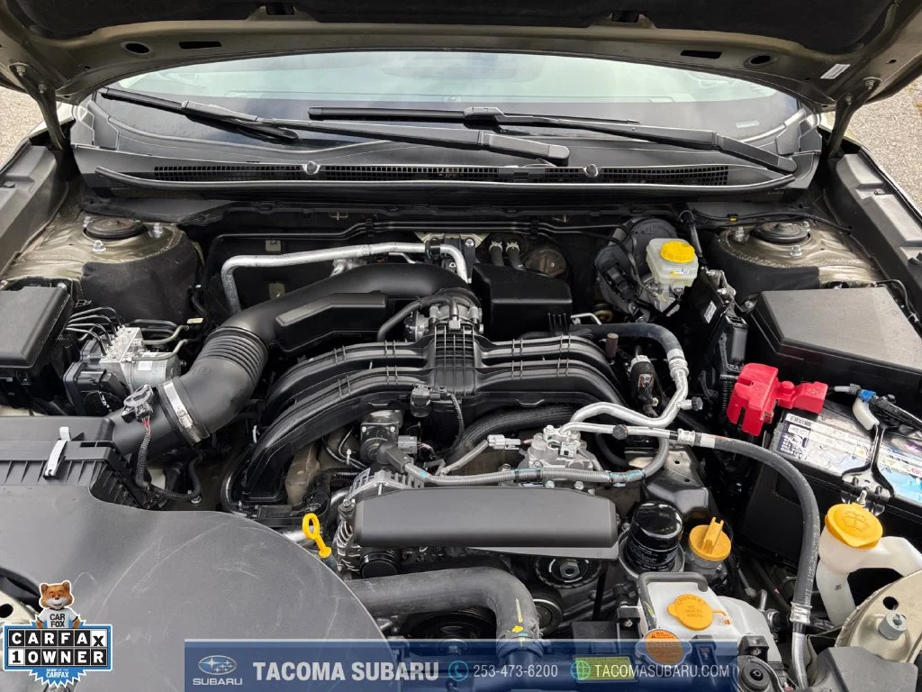 Used 2025 Green Subaru Onyx Edition image 18
