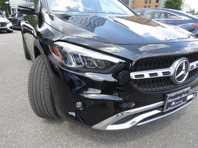 Used 2026 Night Black Mercedes-Benz GLA 250 4MATIC® image 27