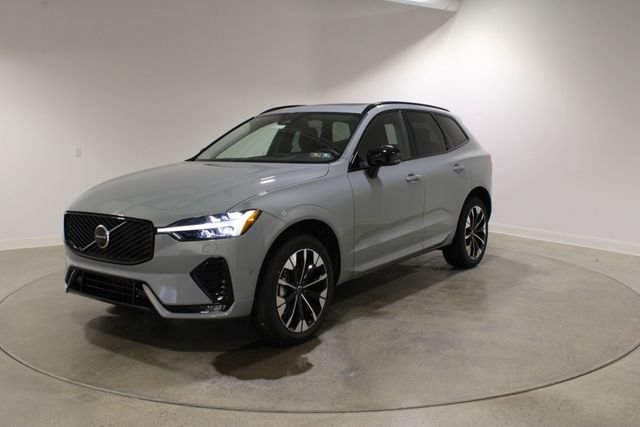 2026 Volvo XC60 B5 Plus Dark AWD's photo