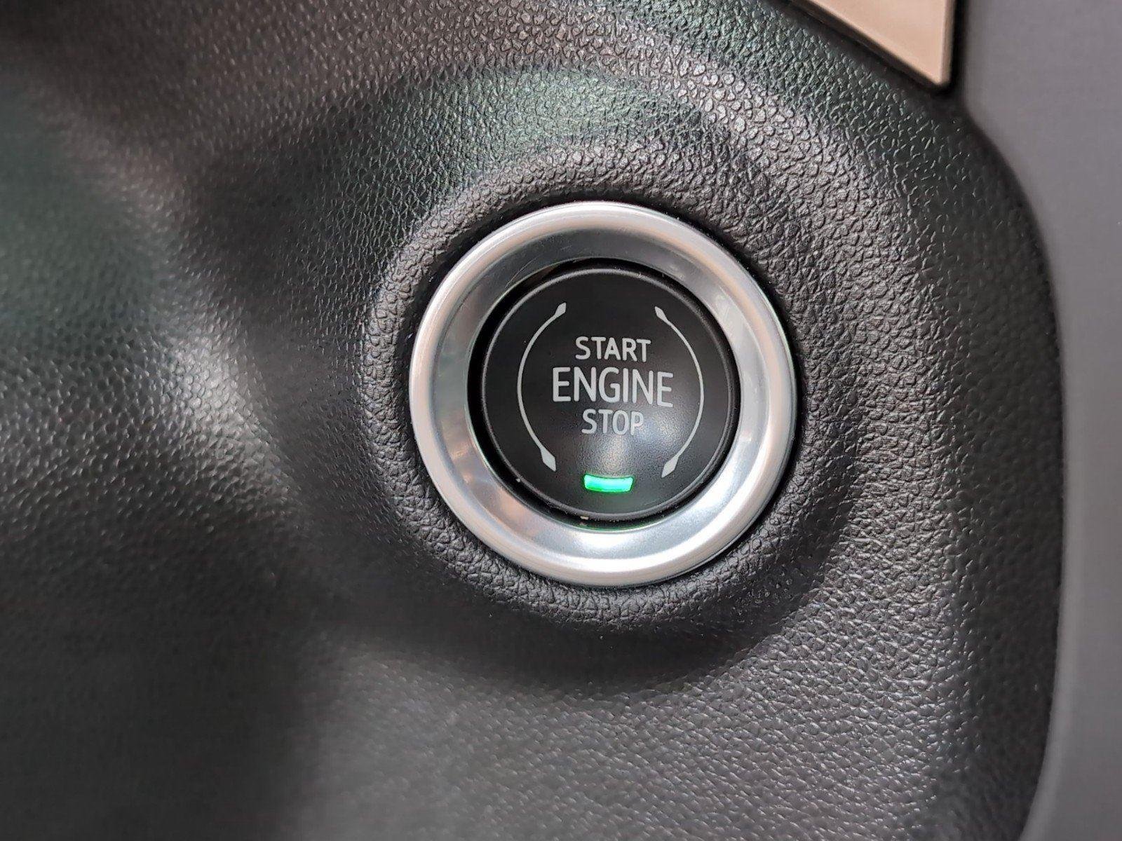Used 2022 Northsky Blue Metallic Chevrolet High Country image 27