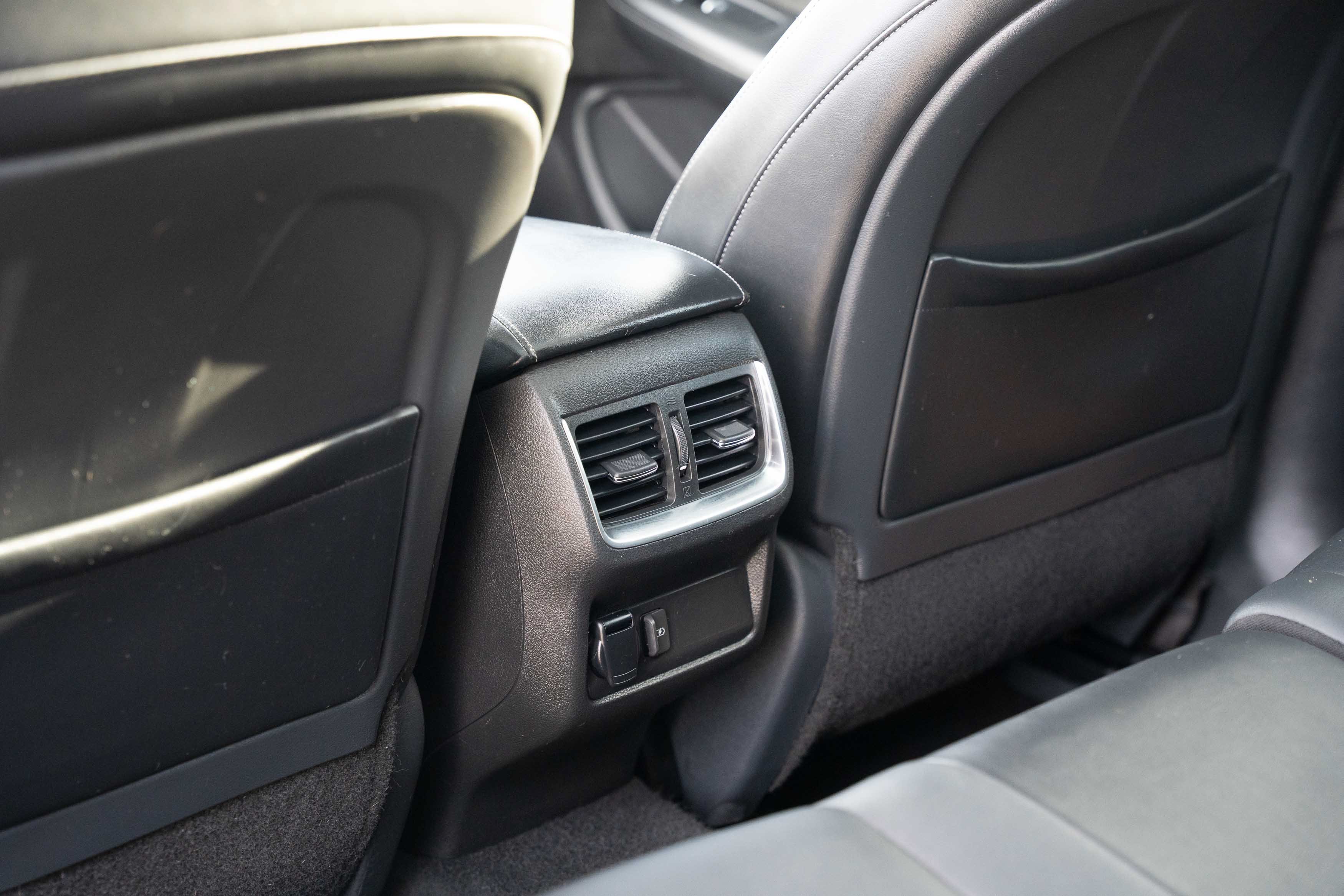 Used 2019 Black Obsidian INFINITI LUXE image 20