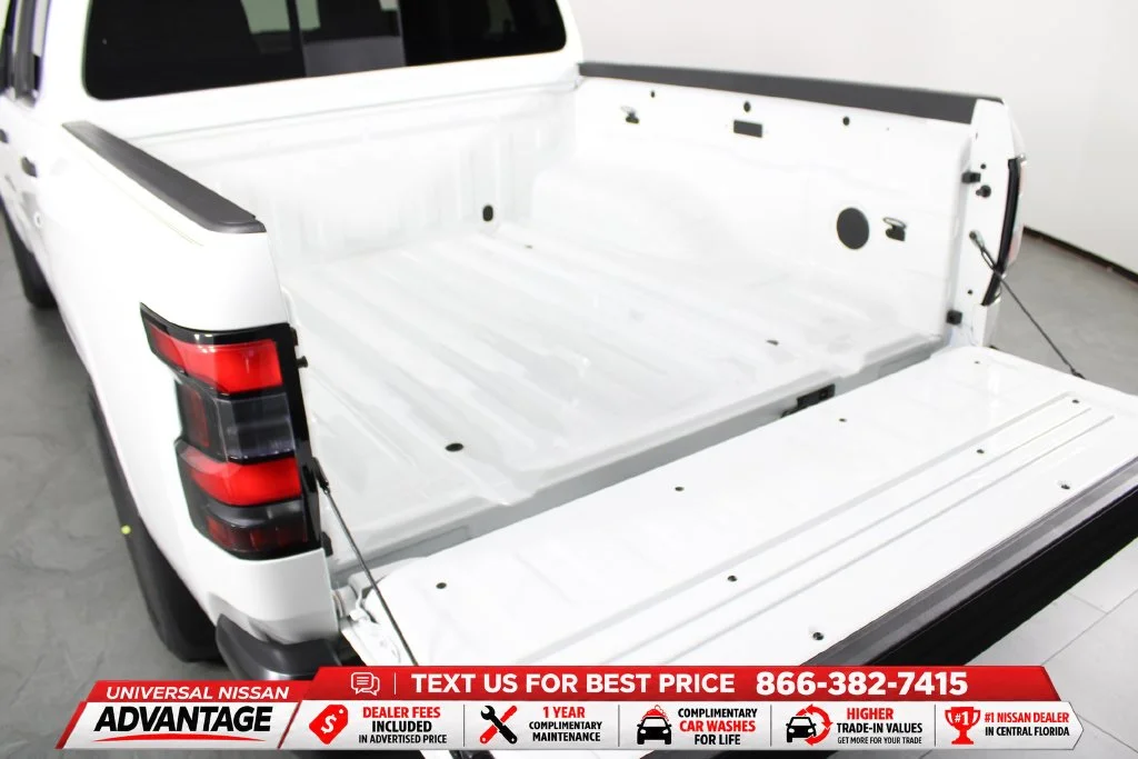 New 2027 Glacier White Nissan Crew Cab S image 14