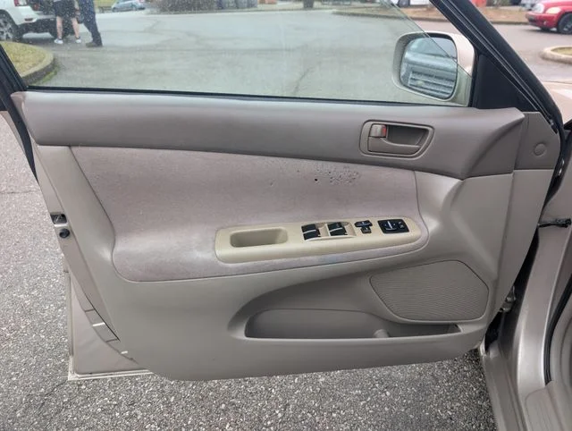 Used 2002 Beige Toyota  image 9