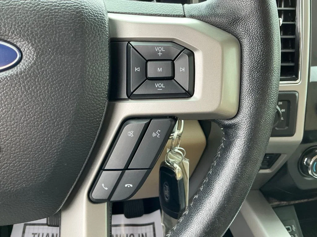 Used 2019 White Ford Lariat image 47