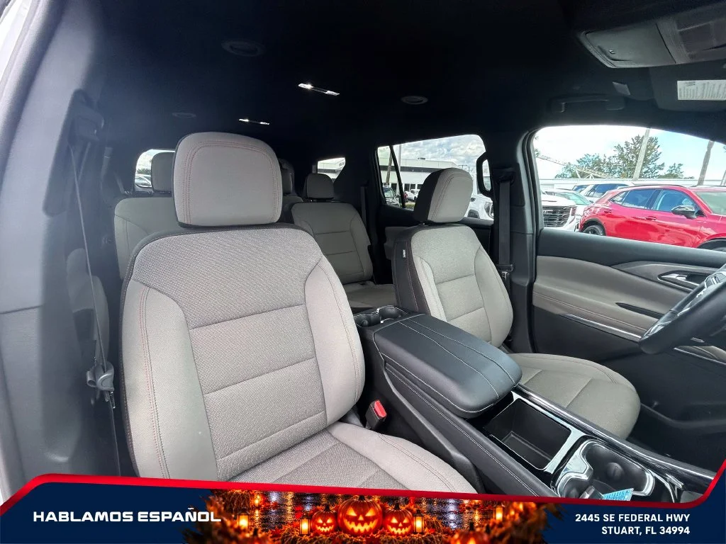 Used 2026 Summit White Chevrolet LT image 16