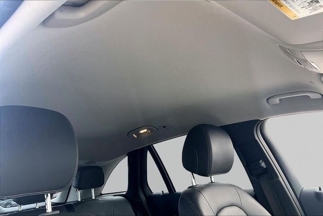 Used 2022 Gray Mercedes-Benz GLC 300 image 16