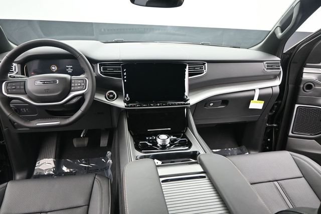 New 2026 High Gloss Black Exterior Paint Jeep Limited Reserve image 10