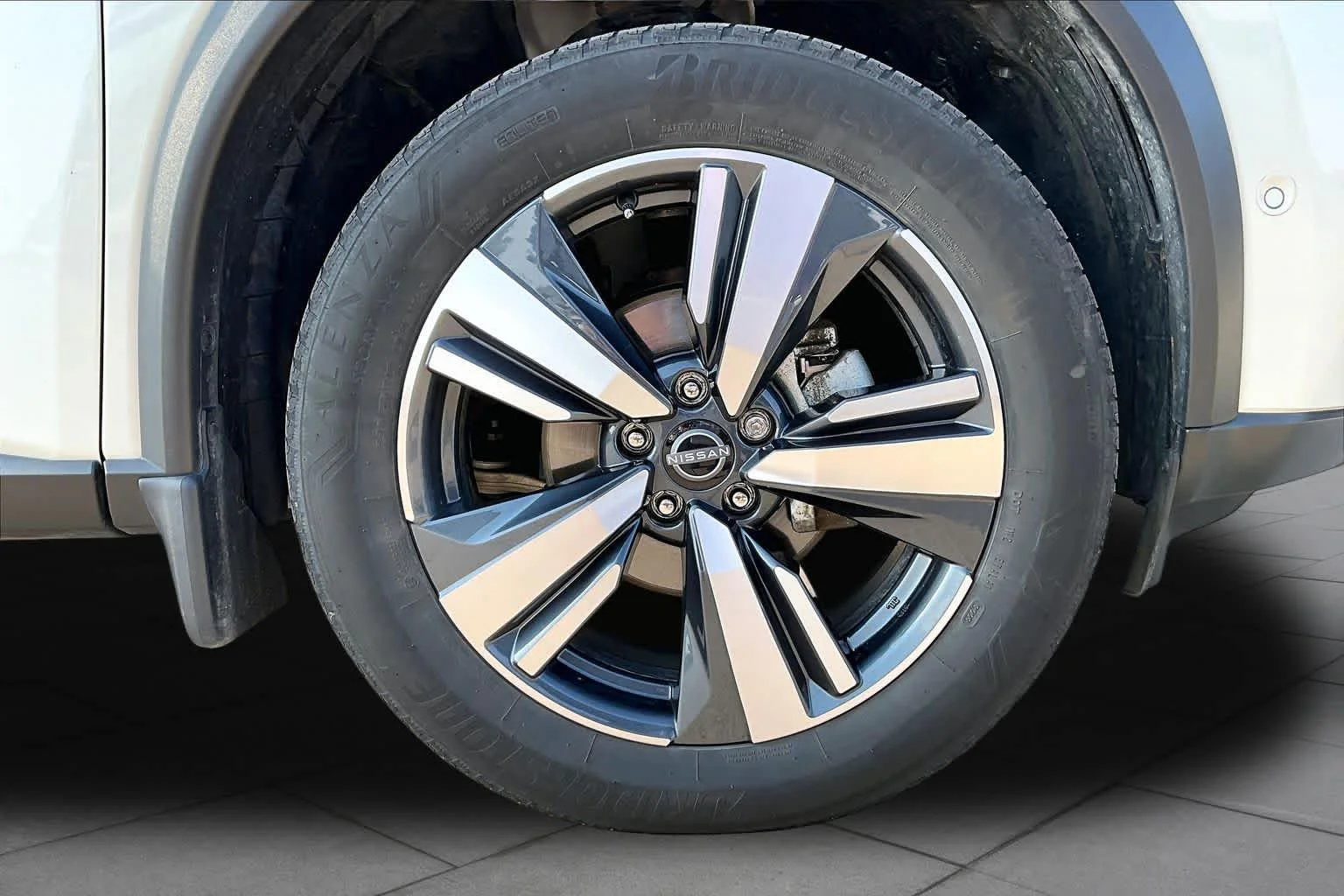 Certified Used 2023 Pearl White Tricoat Nissan SL image 10