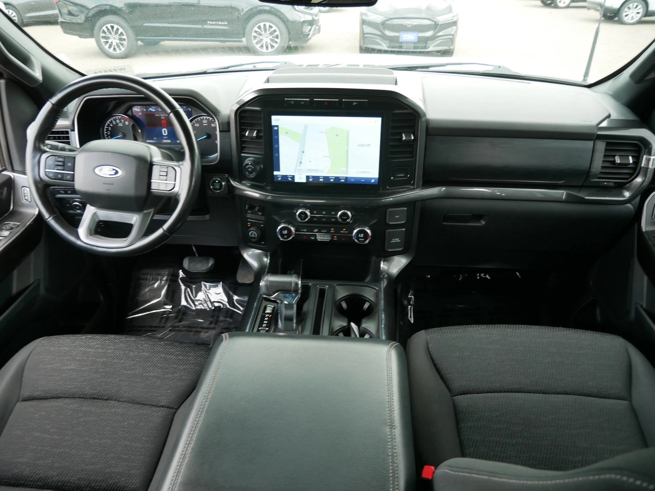 Certified Used 2021 Oxford White Ford XLT image 10