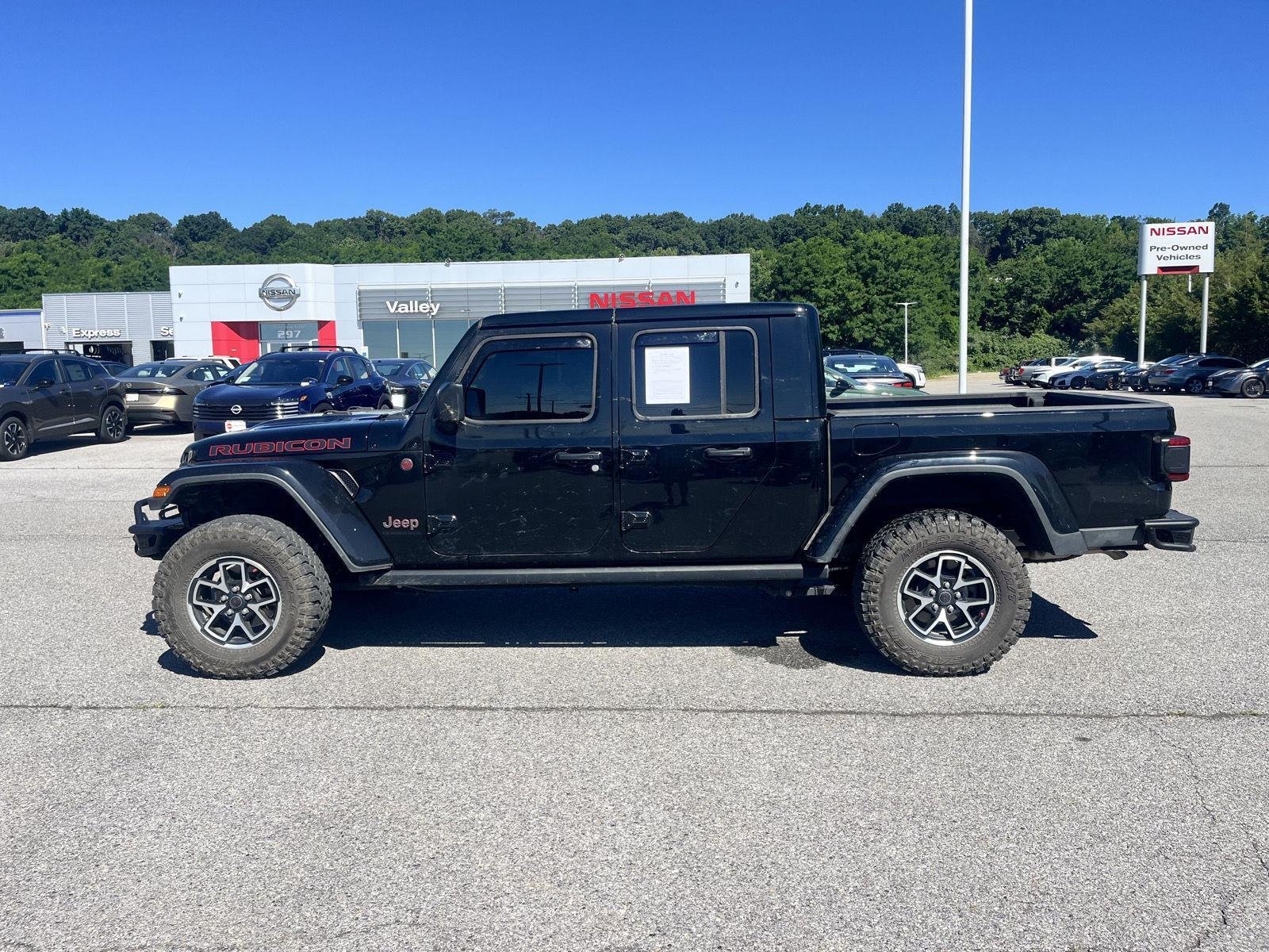 Used 2025 Black Clearcoat Jeep Rubicon image 4